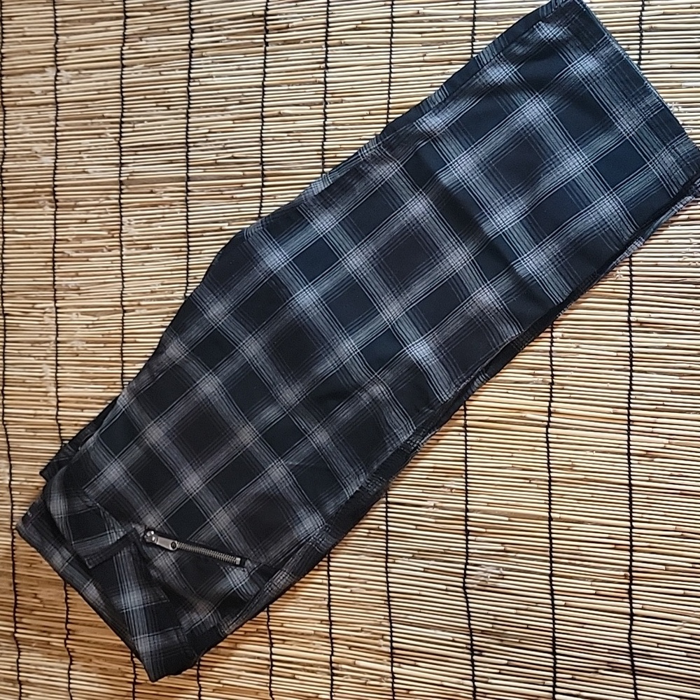 Y2K Ghost and Angels Plaid Studded Low Rise Capris Pants Blue and Black